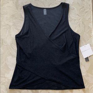 Beyond yoga Reverse direction featherweight tank